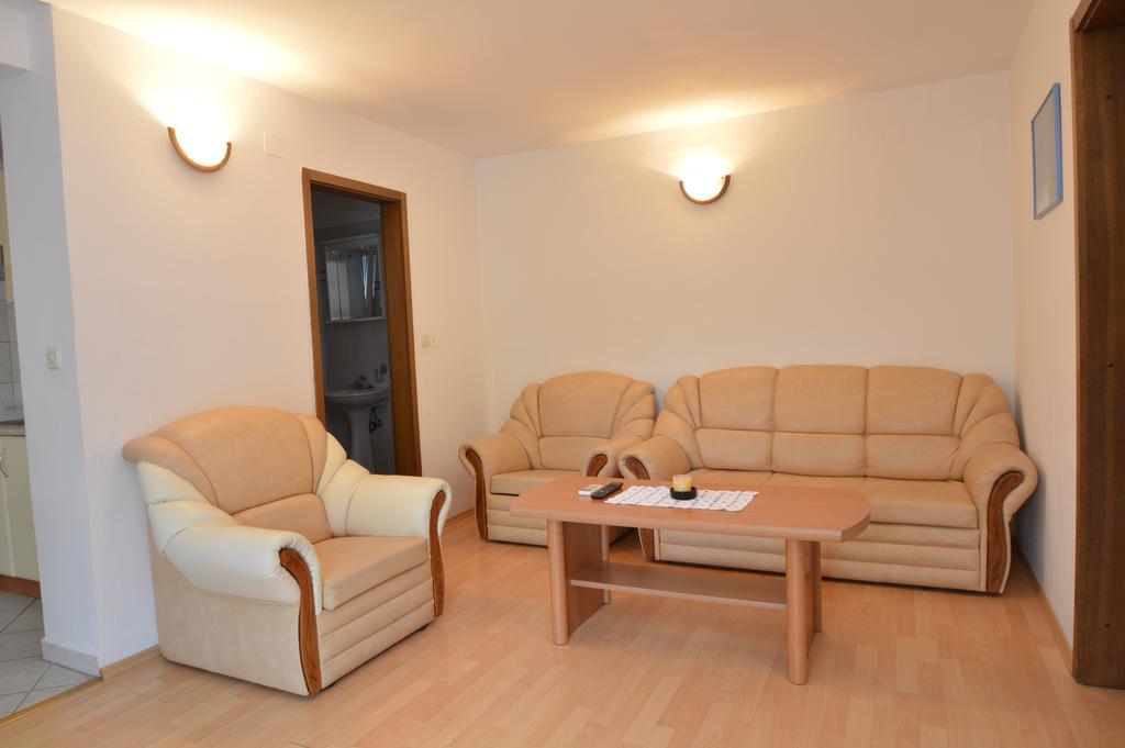 Apartmani Raic Mali Lošinj Exterior foto
